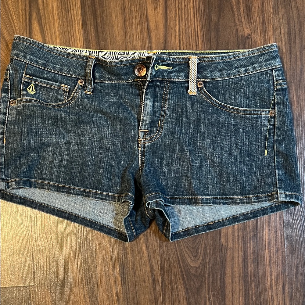 Women’s size 9 Volcom